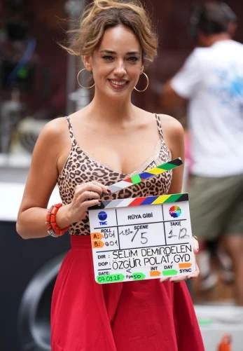 Словно сон 1- 12, 13, 14 серия турецкий сериал на русском языке смотреть онлайн бесплатно все серии